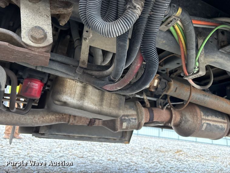 image for item YA1467 2009 IC PB105 school bus