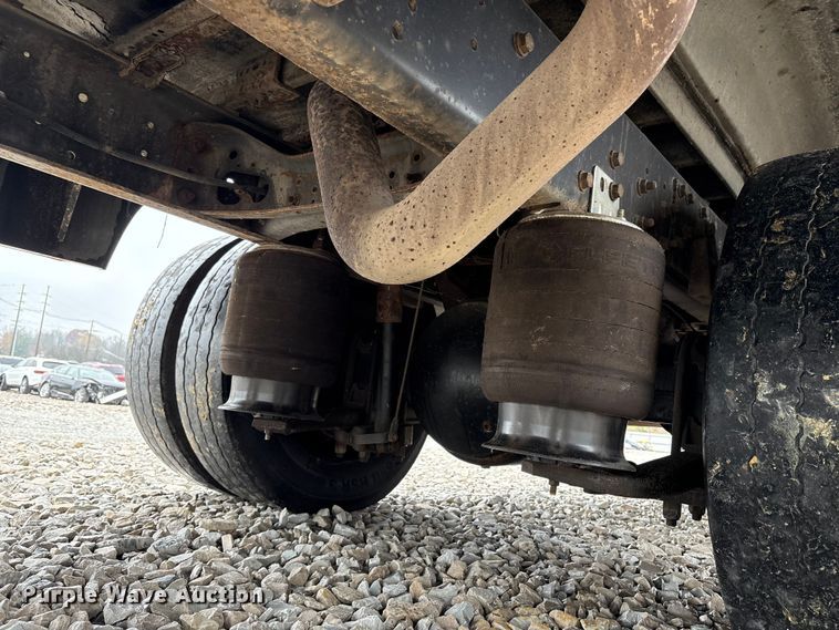 image for item YA1467 2009 IC PB105 school bus