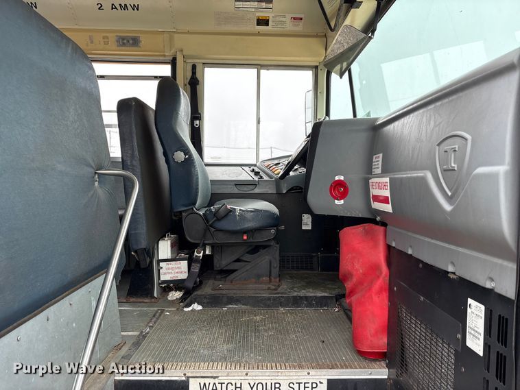 image for item YA1467 2009 IC PB105 school bus