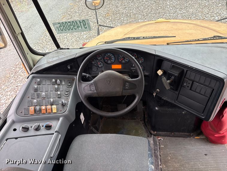 image for item YA1467 2009 IC PB105 school bus