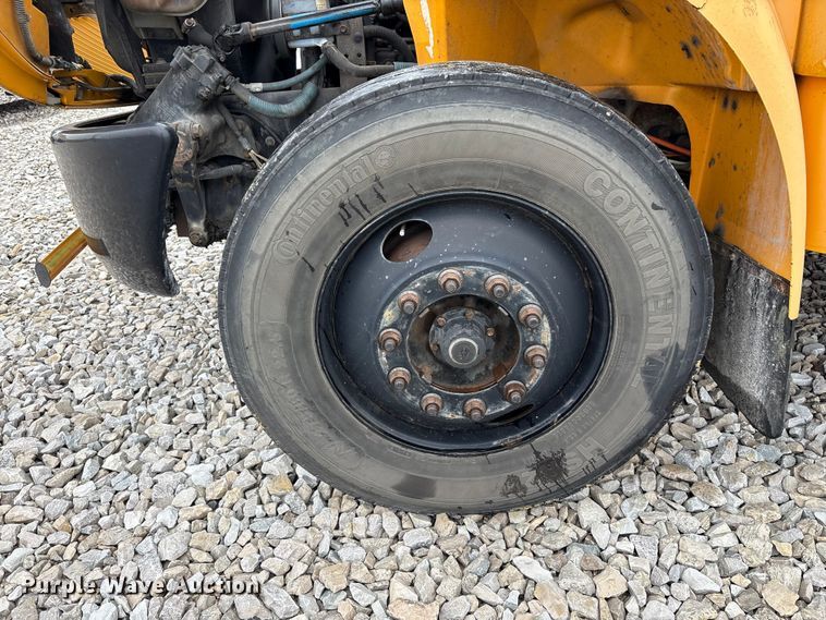 image for item YA1467 2009 IC PB105 school bus