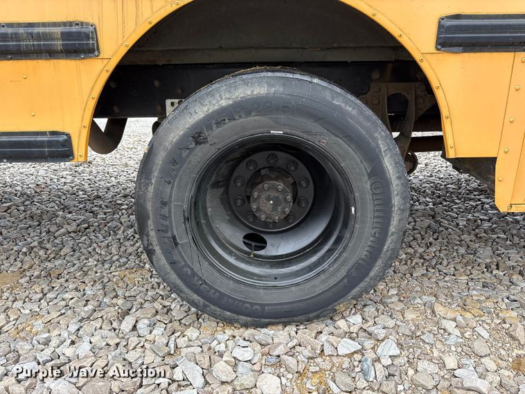 image for item YA1467 2009 IC PB105 school bus