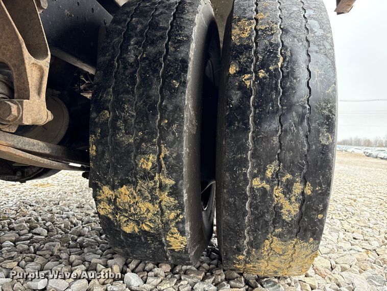 image for item YA1467 2009 IC PB105 school bus