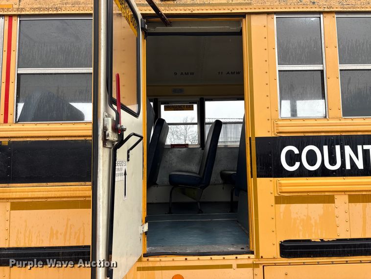 image for item YA1469 2010 IC PB105 school bus