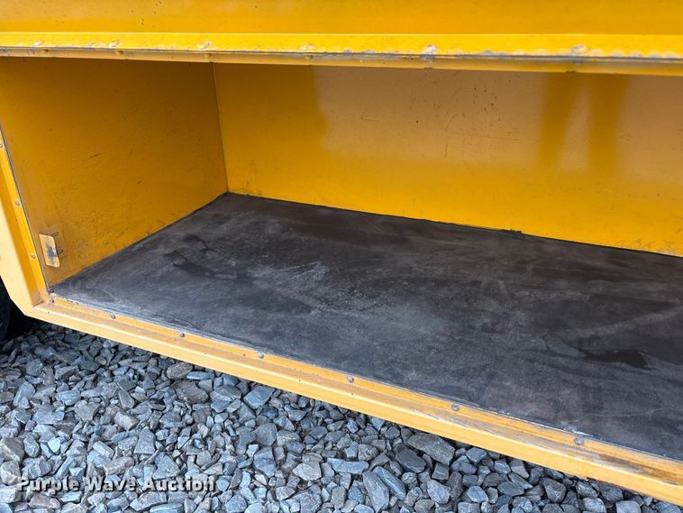 image for item YA1469 2010 IC PB105 school bus