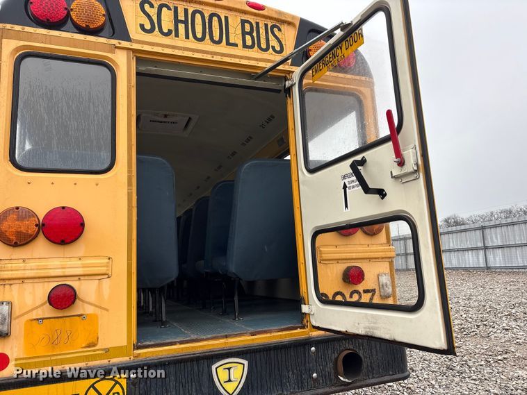 image for item YA1469 2010 IC PB105 school bus