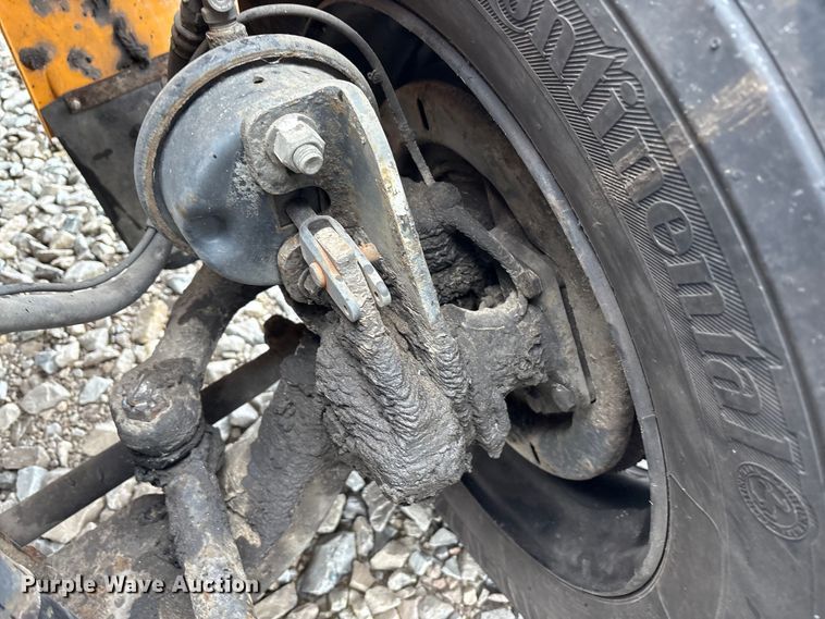 image for item YA1469 2010 IC PB105 school bus