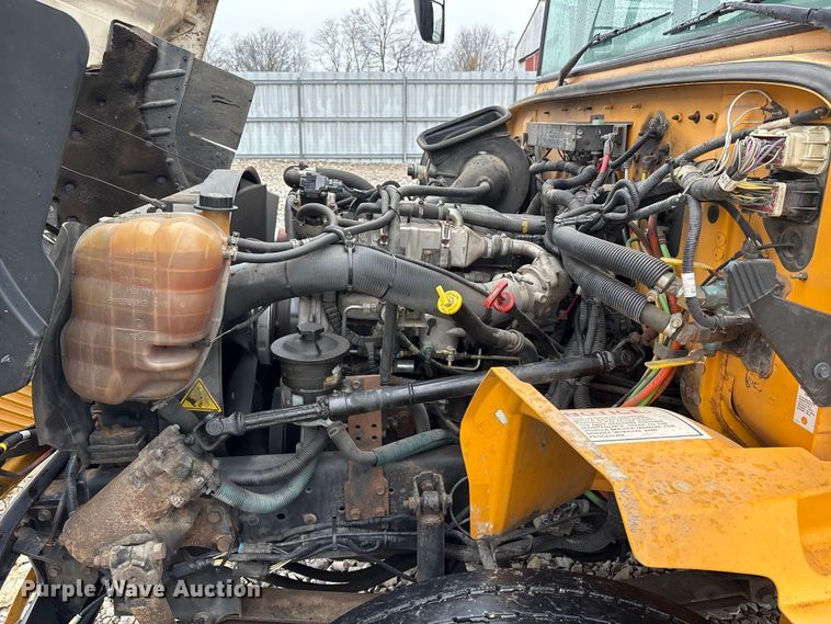 image for item YA1469 2010 IC PB105 school bus