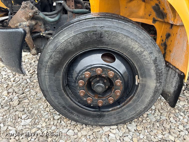 image for item YA1469 2010 IC PB105 school bus