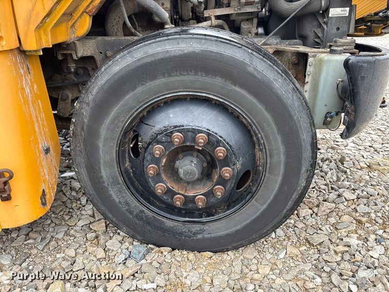 image for item YA1469 2010 IC PB105 school bus