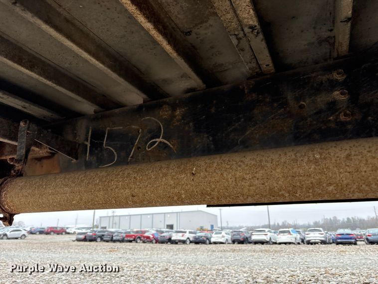 image for item YA1470 2000 International 3800 school bus