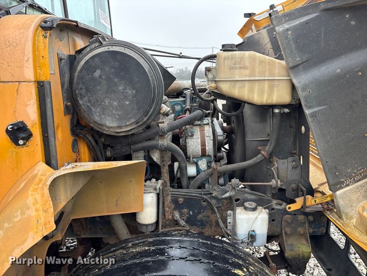 image for item YA1470 2000 International 3800 school bus