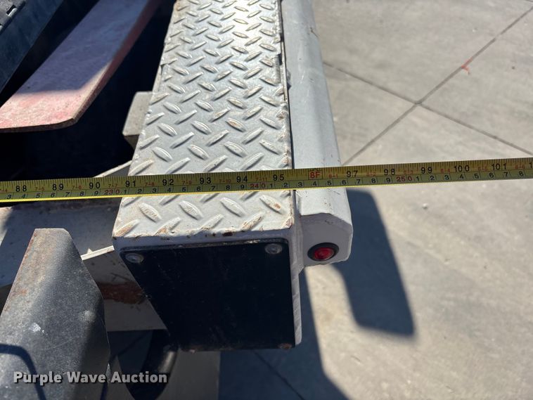 image for item DK0045 2012 Ford F350 Super Duty forklift bed pickup truck