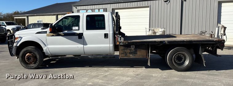 image for item DK0055 2012 Ford F550 flatbed truck