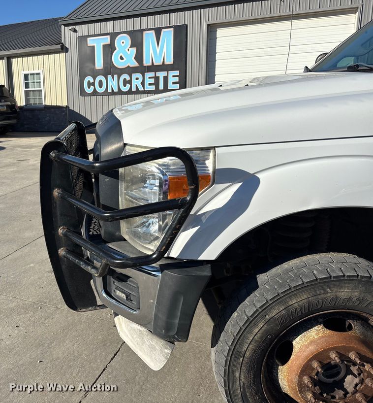 image for item DK0055 2012 Ford F550 flatbed truck