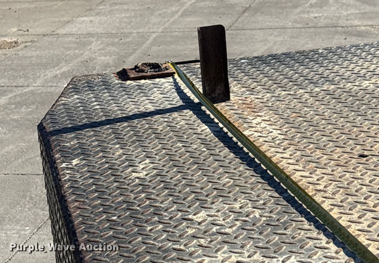 image for item DK0055 2012 Ford F550 flatbed truck