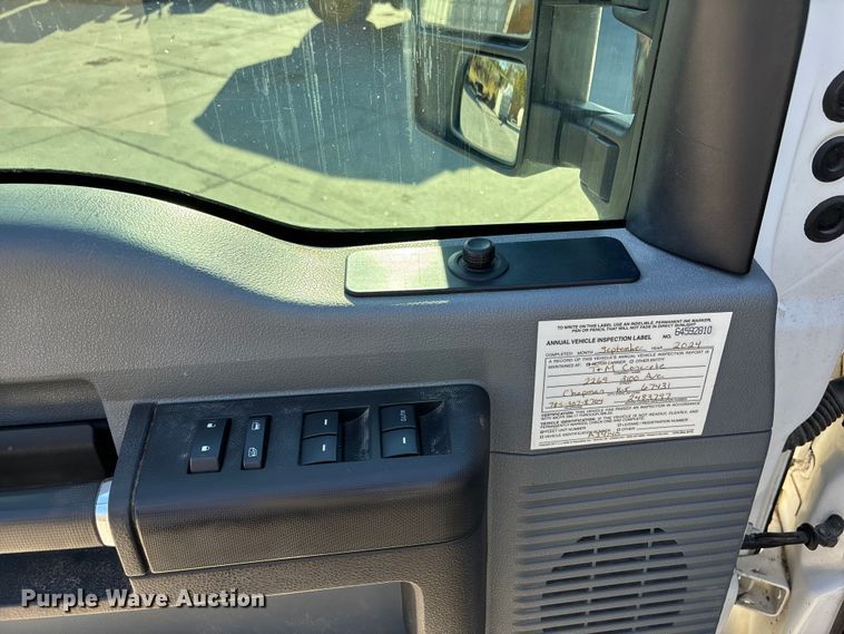 image for item DK0055 2012 Ford F550 flatbed truck