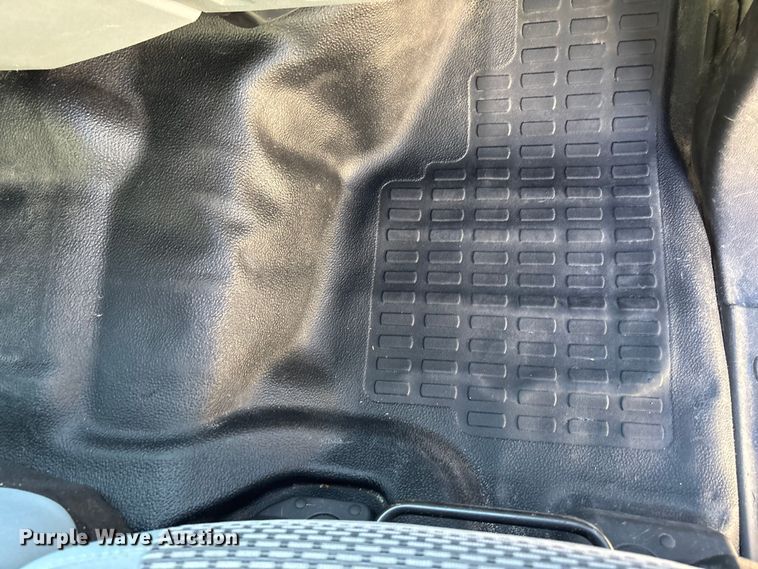 image for item DK0055 2012 Ford F550 flatbed truck