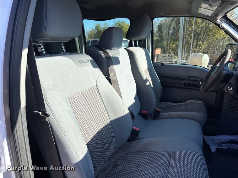 image for item DK0055 2012 Ford F550 flatbed truck