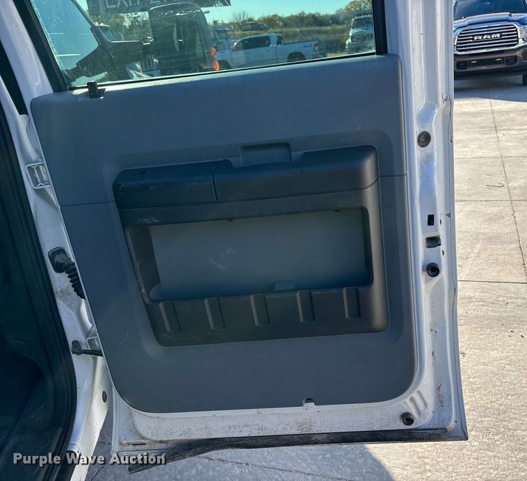 image for item DK0055 2012 Ford F550 flatbed truck