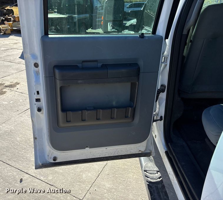 image for item DK0055 2012 Ford F550 flatbed truck