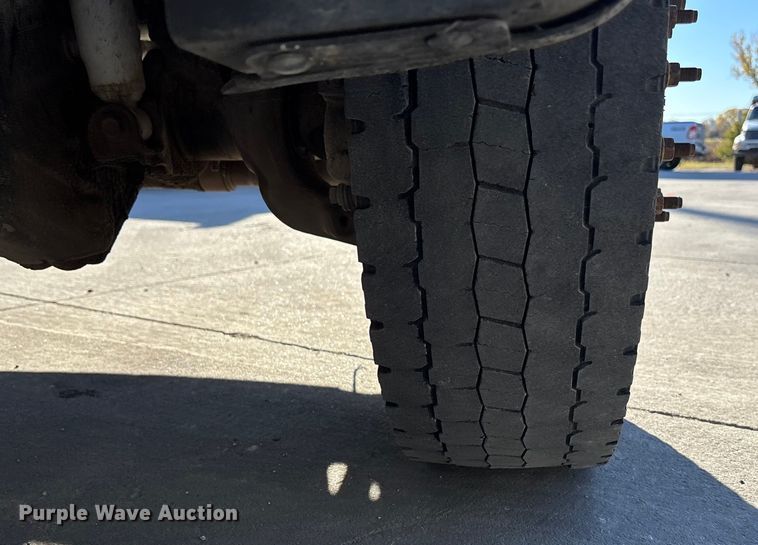 image for item DK0055 2012 Ford F550 flatbed truck