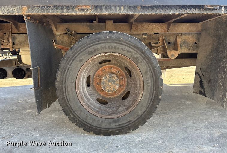 image for item DK0055 2012 Ford F550 flatbed truck