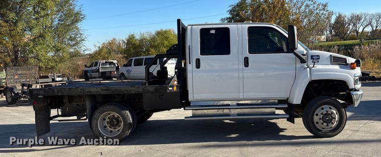 image for item DK0056 2008 GMC C4500 flatbed truck