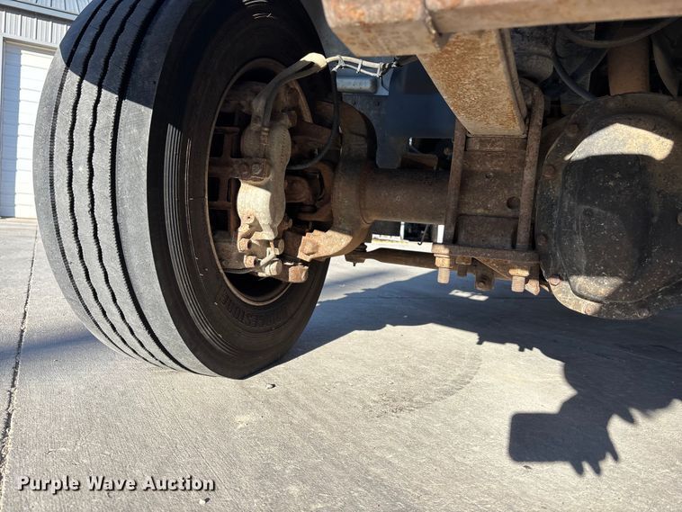 image for item DK0056 2008 GMC C4500 flatbed truck