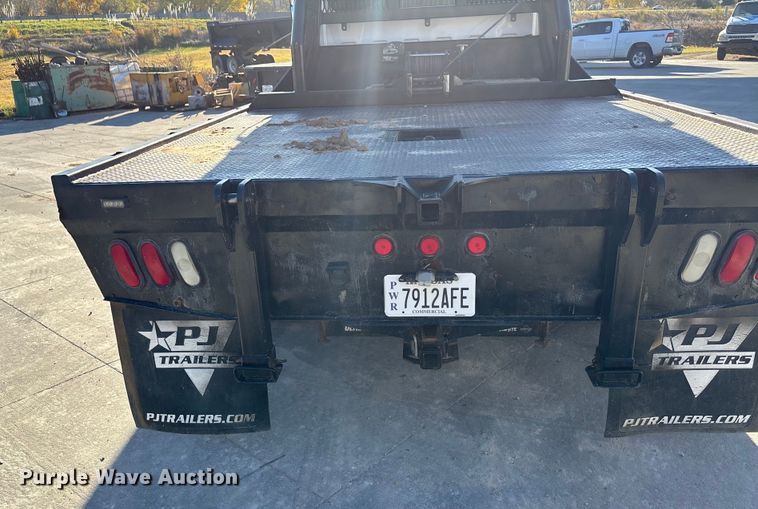 image for item DK0056 2008 GMC C4500 flatbed truck