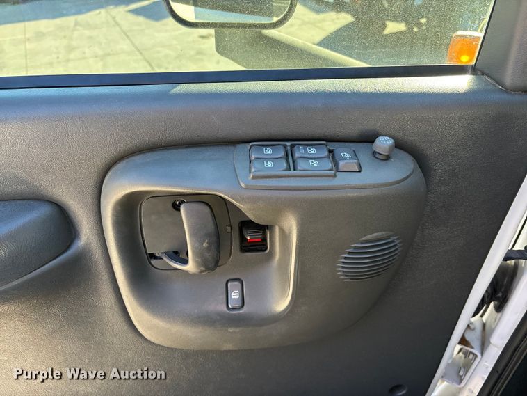 image for item DK0056 2008 GMC C4500 flatbed truck