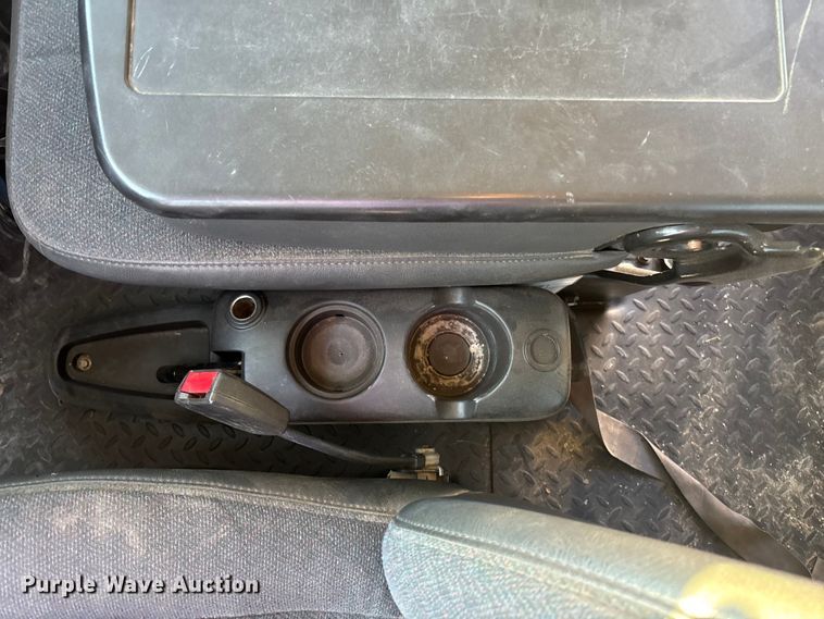 image for item DK0056 2008 GMC C4500 flatbed truck