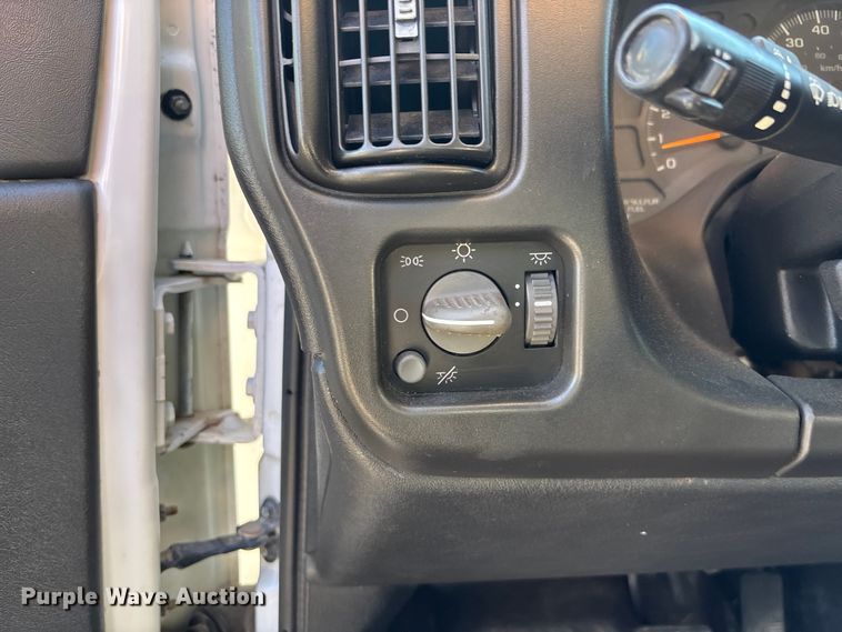 image for item DK0056 2008 GMC C4500 flatbed truck