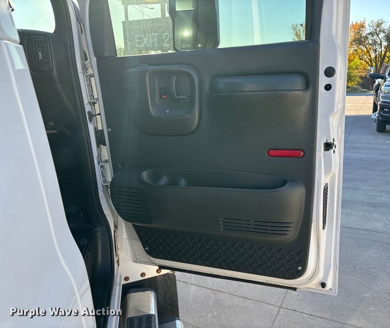 image for item DK0056 2008 GMC C4500 flatbed truck