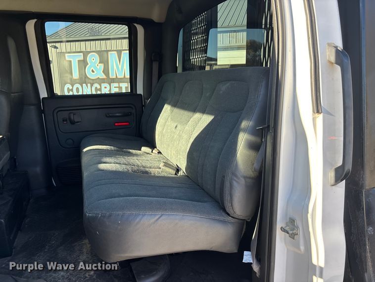 image for item DK0056 2008 GMC C4500 flatbed truck