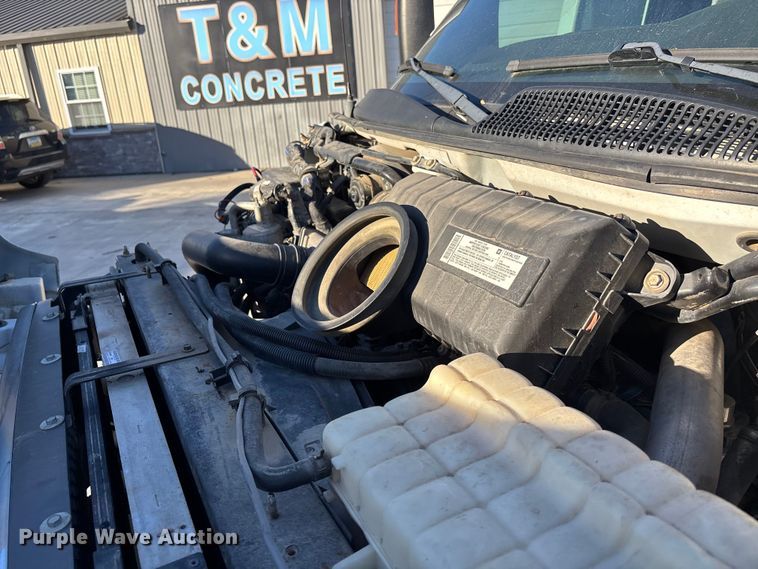 image for item DK0056 2008 GMC C4500 flatbed truck