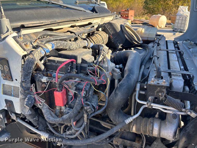 image for item DK0056 2008 GMC C4500 flatbed truck