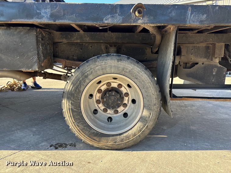 image for item DK0056 2008 GMC C4500 flatbed truck