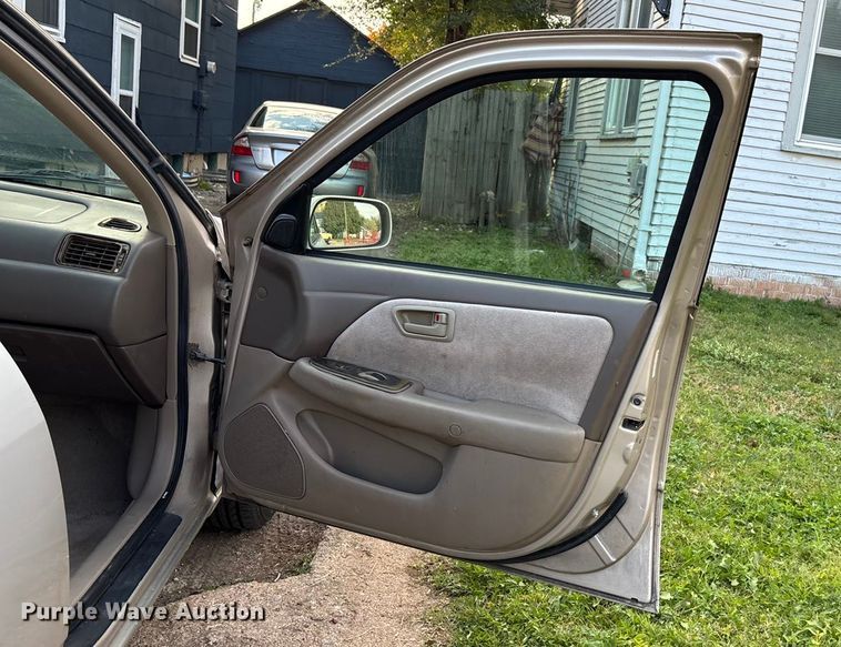 image for item DK0062 1999 Toyota Camry 