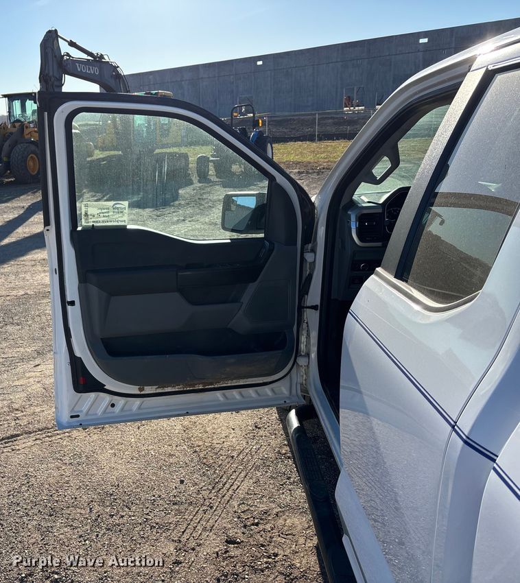 image for item DK0132 2021 Ford F150 SuperCab pickup truck