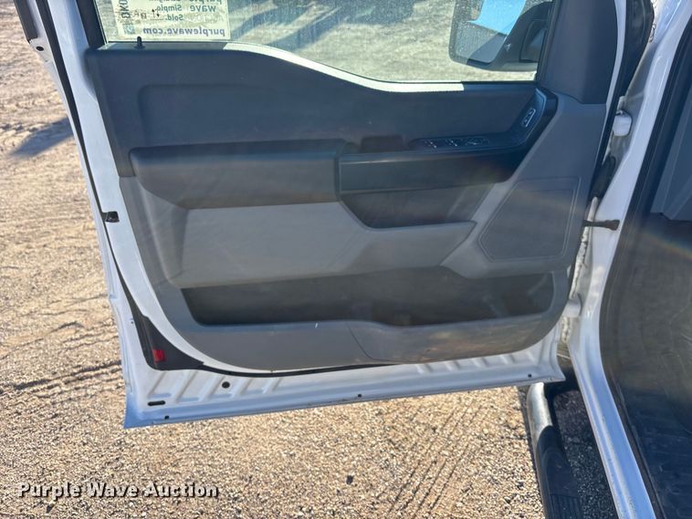 image for item DK0132 2021 Ford F150 SuperCab pickup truck