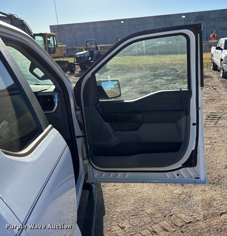 image for item DK0132 2021 Ford F150 SuperCab pickup truck