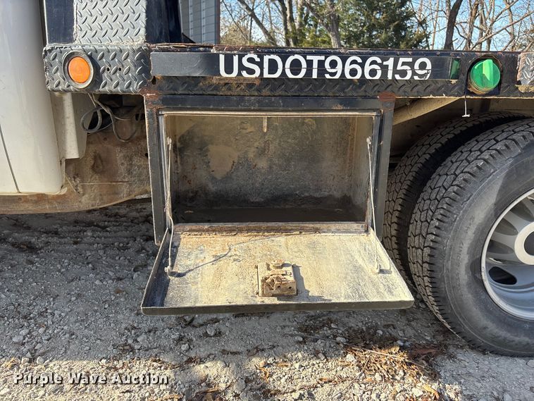 image for item DK0156 2012 Chevrolet Silverado 3500HD Crew Cab flatbed pickup truck