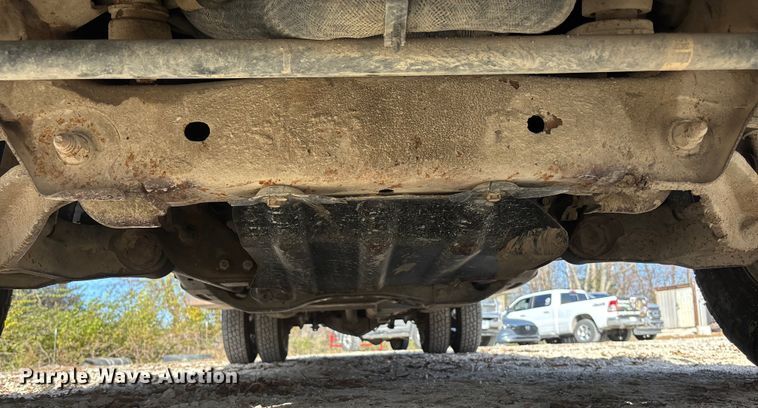 image for item DK0156 2012 Chevrolet Silverado 3500HD Crew Cab flatbed pickup truck