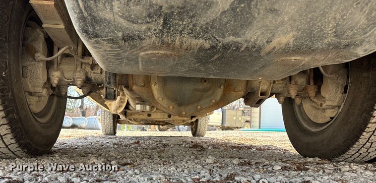 image for item DK0156 2012 Chevrolet Silverado 3500HD Crew Cab flatbed pickup truck