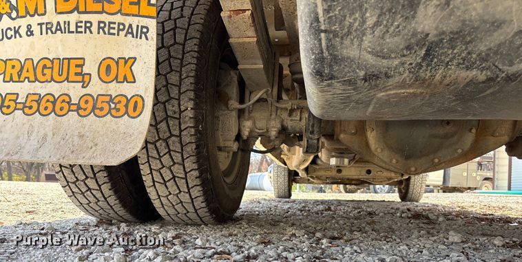 image for item DK0156 2012 Chevrolet Silverado 3500HD Crew Cab flatbed pickup truck