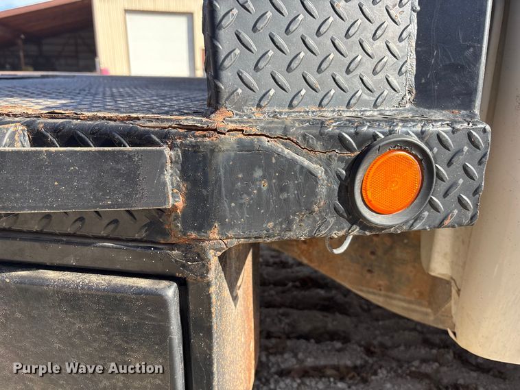 image for item DK0156 2012 Chevrolet Silverado 3500HD Crew Cab flatbed pickup truck