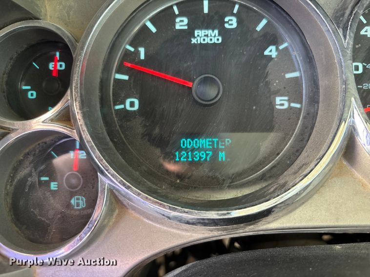 image for item DK0156 2012 Chevrolet Silverado 3500HD Crew Cab flatbed pickup truck