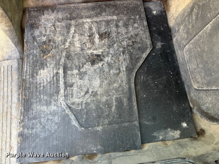 image for item DK0156 2012 Chevrolet Silverado 3500HD Crew Cab flatbed pickup truck