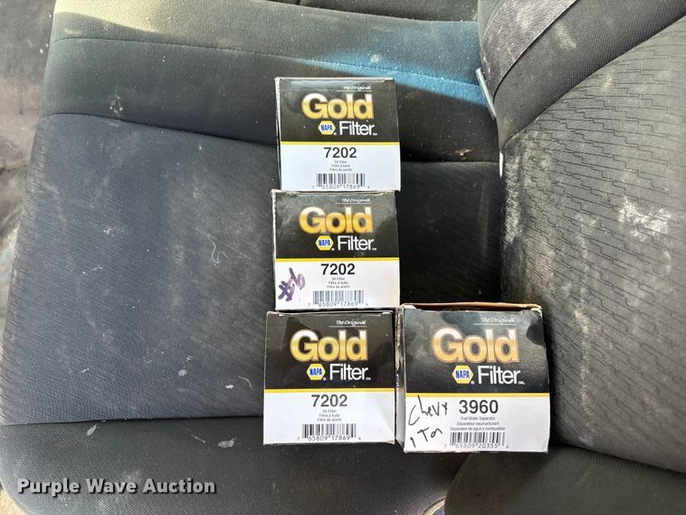 image for item DK0156 2012 Chevrolet Silverado 3500HD Crew Cab flatbed pickup truck